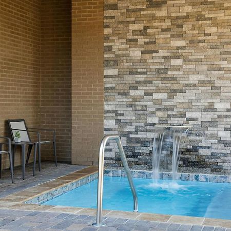 Courtyard By Marriott Starkville Msu At The Mill Conference Center Exterior foto